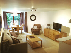 FLAT-3-APSLEY-COURT-2
